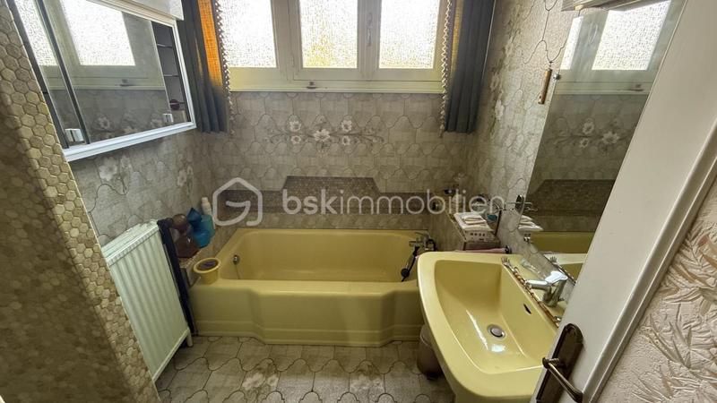 Maison - 153 m² - 7 pièces