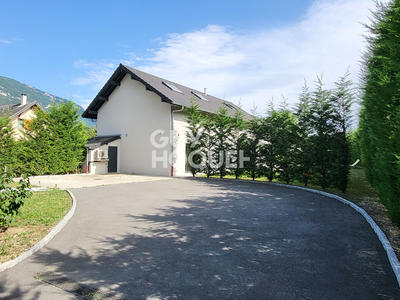 Maison - 154 m² - 6 pièces