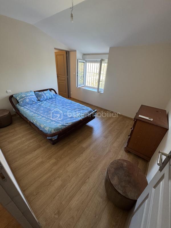 Demeure - 248 m² - 8 pièces