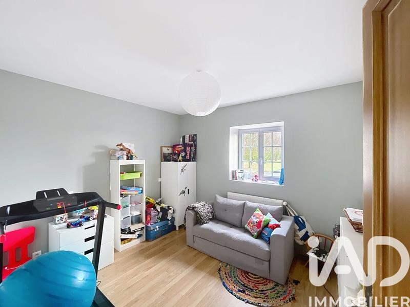 Maison - 234 m² - 8 pièces