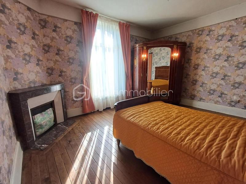 Maison bourgeoise - 233 m² - 8 pièces