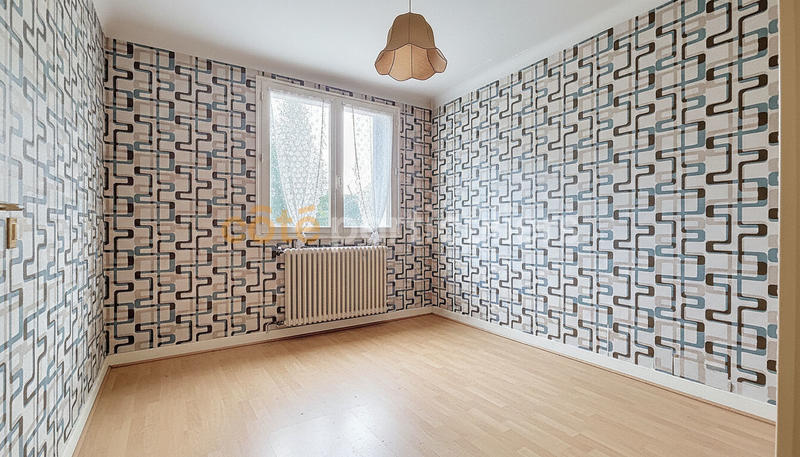 Maison - 99 m² - 5 pièces