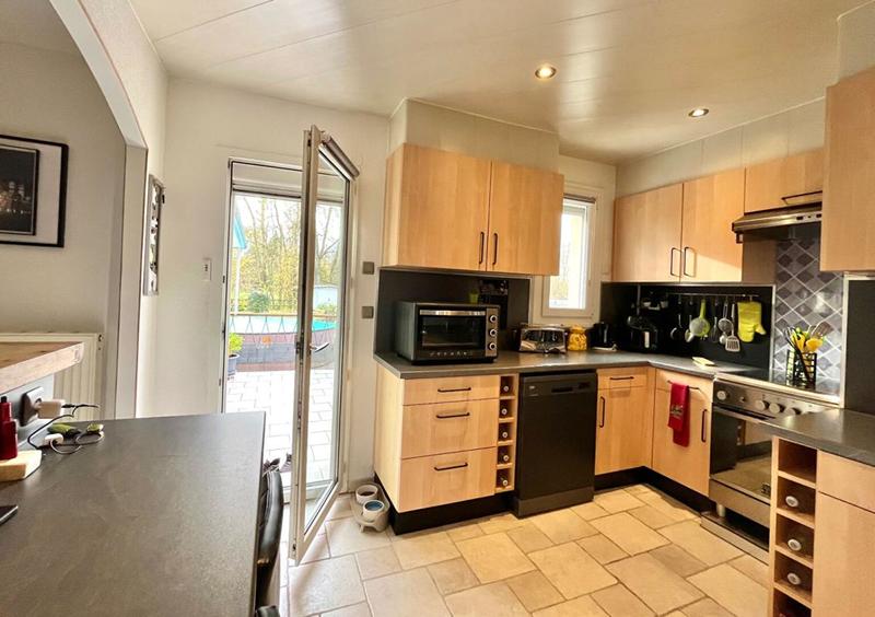 Maison - 121 m² - 4 pièces