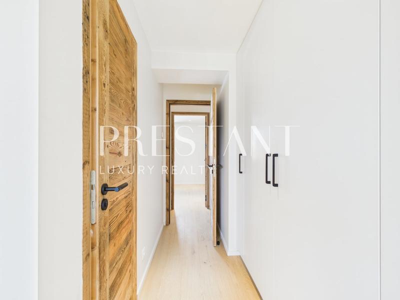 Maison - 231 m² - 7 pièces