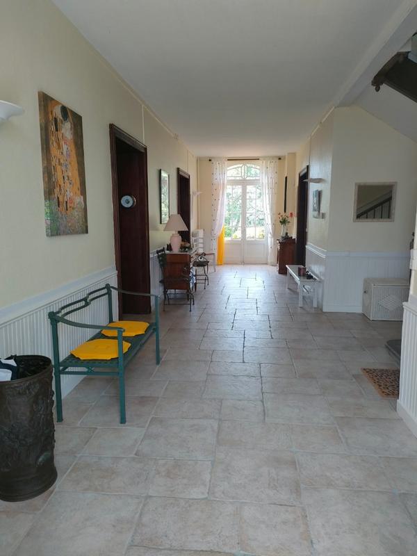 Château - 460 m² - 14 pièces