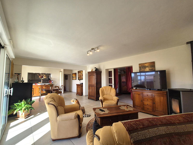 Maison - 167 m² - 5 pièces