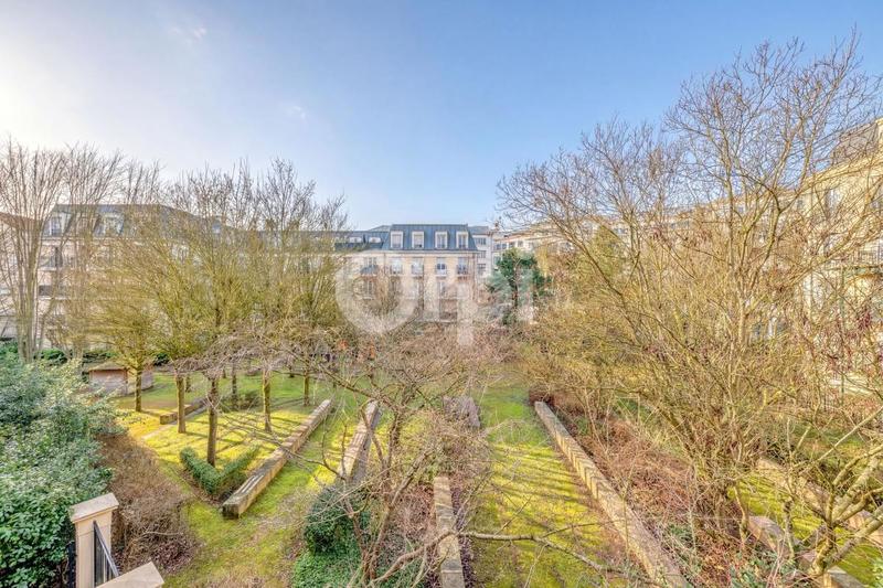 Appartement - 88 m² - 5 pièces