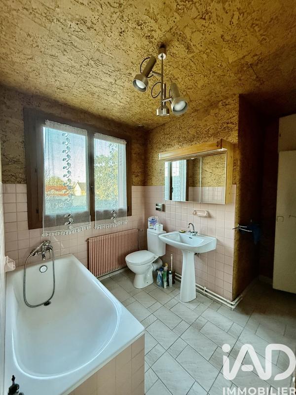 Maison - 80 m² - 5 pièces