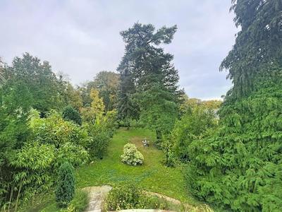 Pavillon - 150 m² - 6 pièces