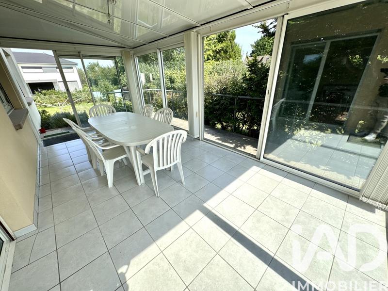 Maison - 201 m² - 7 pièces