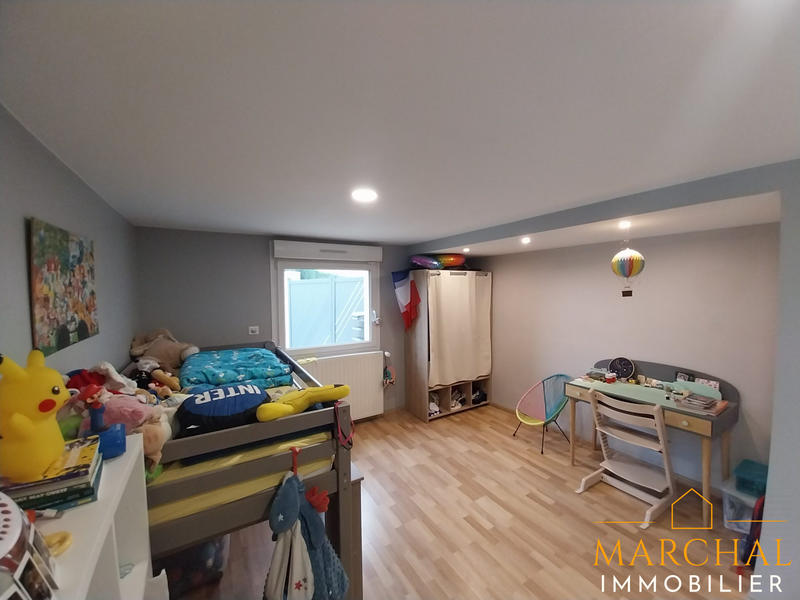 Maison traditionnelle - 205 m² - 7 pièces