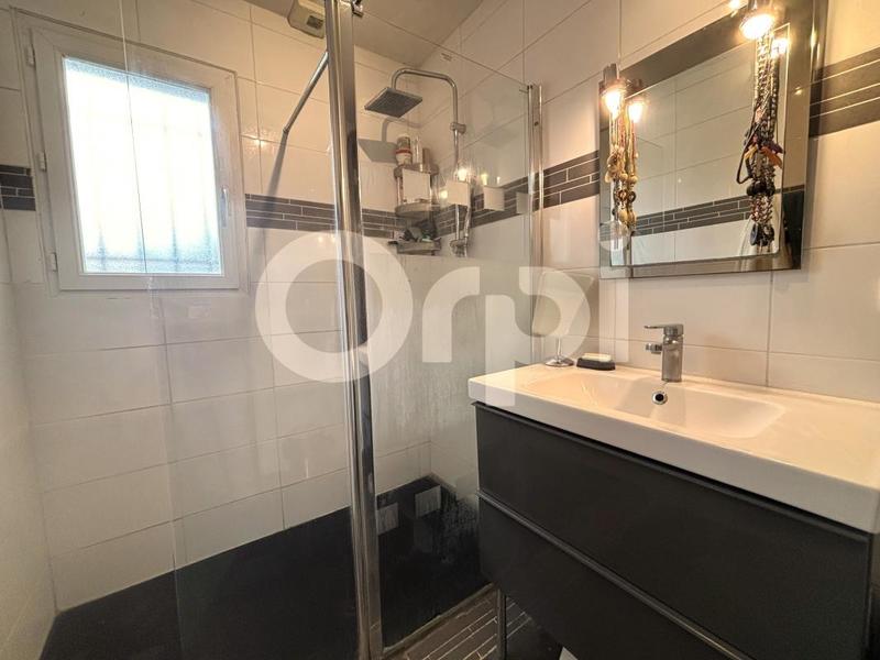 Pavillon - 100 m² - 6 pièces