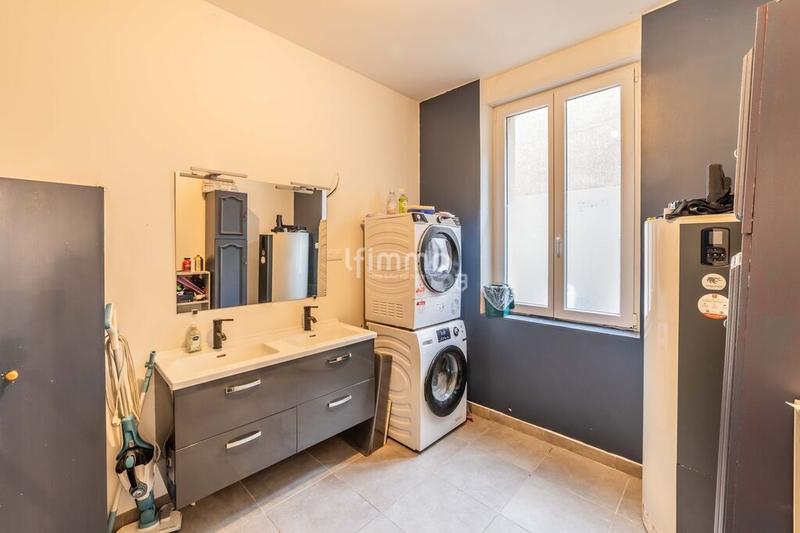 Maison de village - 275 m² - 8 pièces