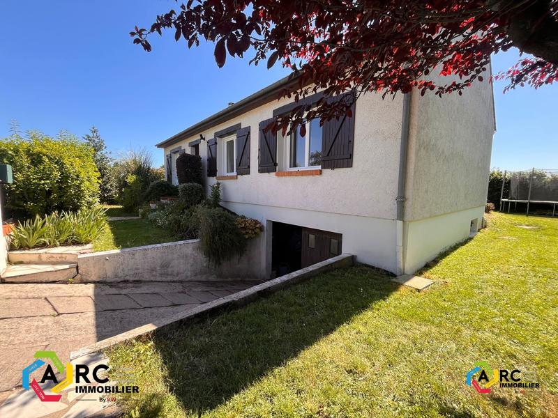 Maison traditionnelle - 85 m² - 4 pièces