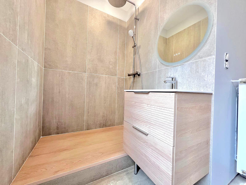 Appartement - 80 m² - 4 pièces