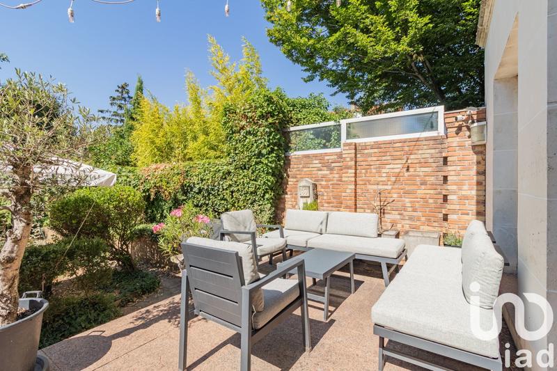 Maison - 250 m² - 7 pièces