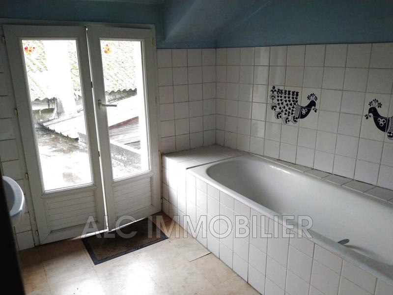 Immeuble - 239 m² - 9 pièces