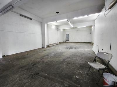 Local commercial - 150 m² - 1 pièce