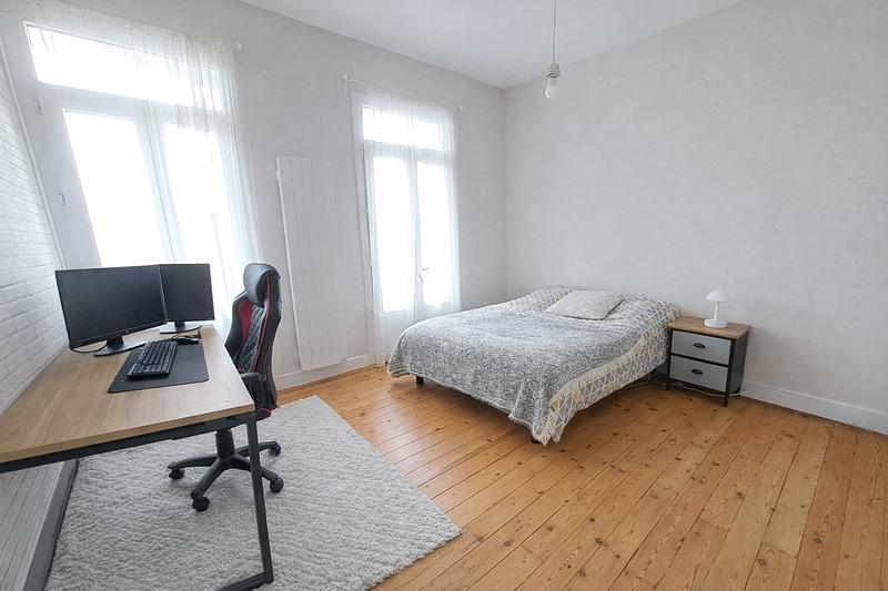 Maison de maîtres - 240 m² - 9 pièces