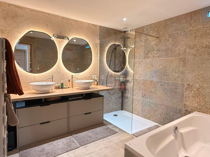 Villa - 180 m² - 6 pièces