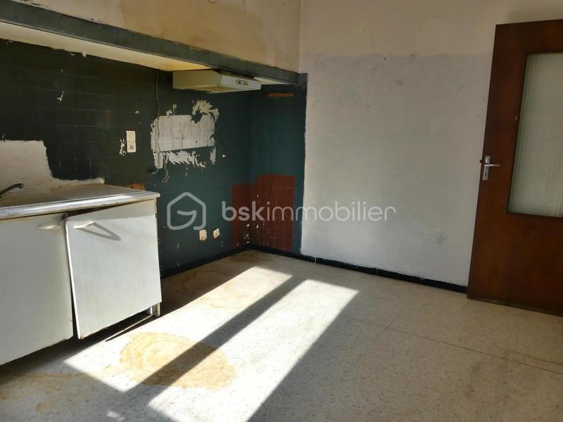 Maison - 210 m² - 9 pièces