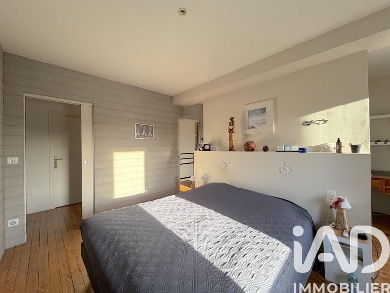 Maison - 214 m² - 8 pièces