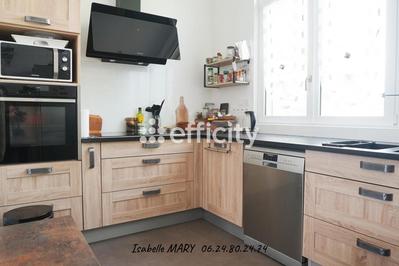 Maison - 105 m² - 5 pièces