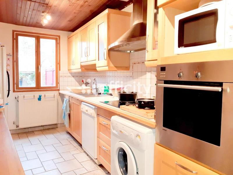 Maison - 319 m² - 10 pièces