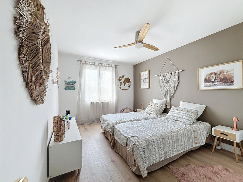 Maison - 140 m² - 5 pièces