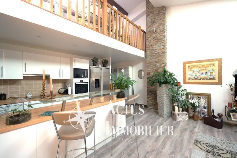 Appartement - 138 m² - 4 pièces