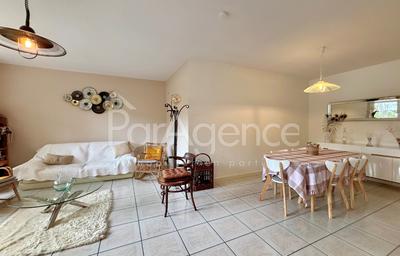 Appartement - 77 m² - 3 pièces