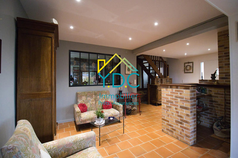 Maison - 162 m² - 8 pièces