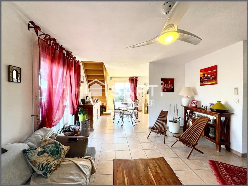 Maison - 121 m² - 6 pièces