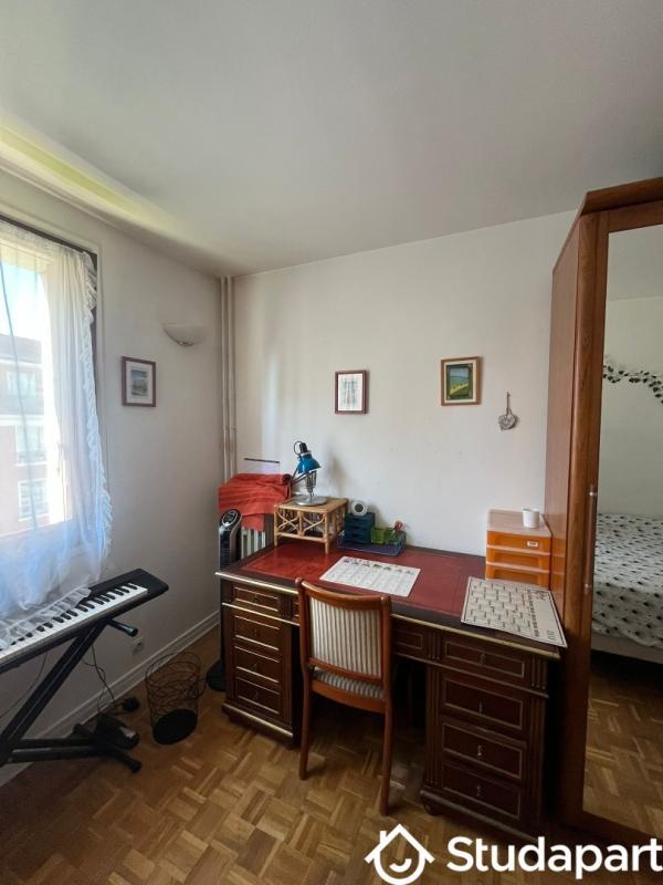 Chambre - 14 m² - 1 pièce
