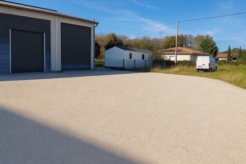 Local d'activité / Entrepôt - 415 m²