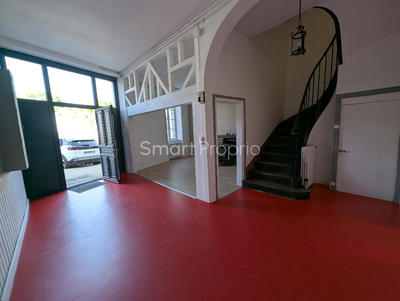 Maison - 104 m² - 4 pièces