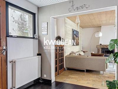 Maison - 186 m² - 8 pièces