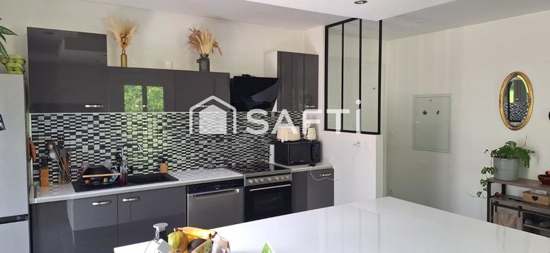 Maison - 96 m² - 5 pièces