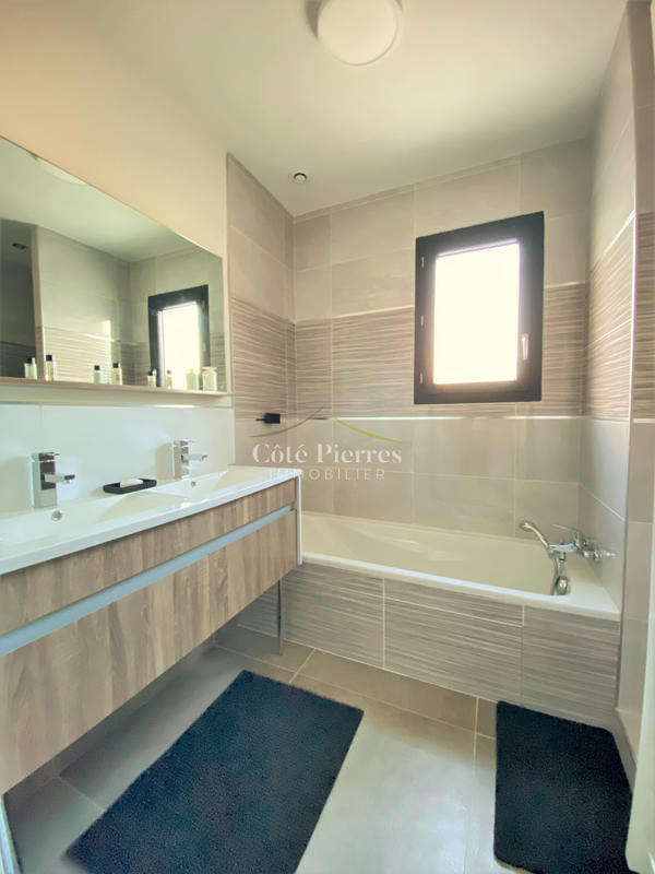 Villa - 150 m² - 5 pièces