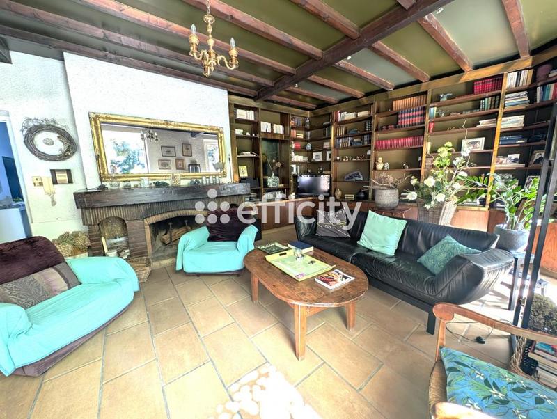 Maison - 186 m² - 5 pièces