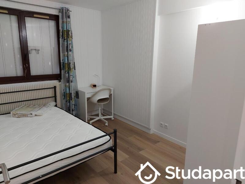 Chambre - 10 m² - 1 pièce