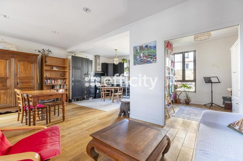 Maison - 87 m² - 4 pièces