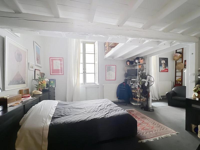 Appartement - 142 m² - 4 pièces