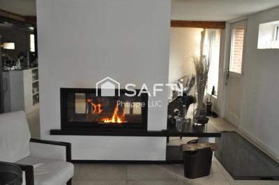 Maison - 208 m² - 11 pièces