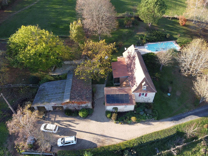 Maison - 121 m² - 7 pièces