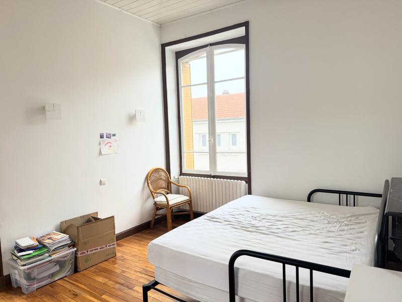 Maison - 190 m² - 8 pièces