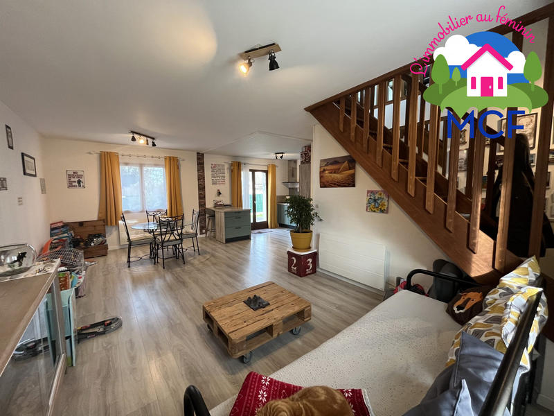 Maison traditionnelle - 93 m² - 5 pièces