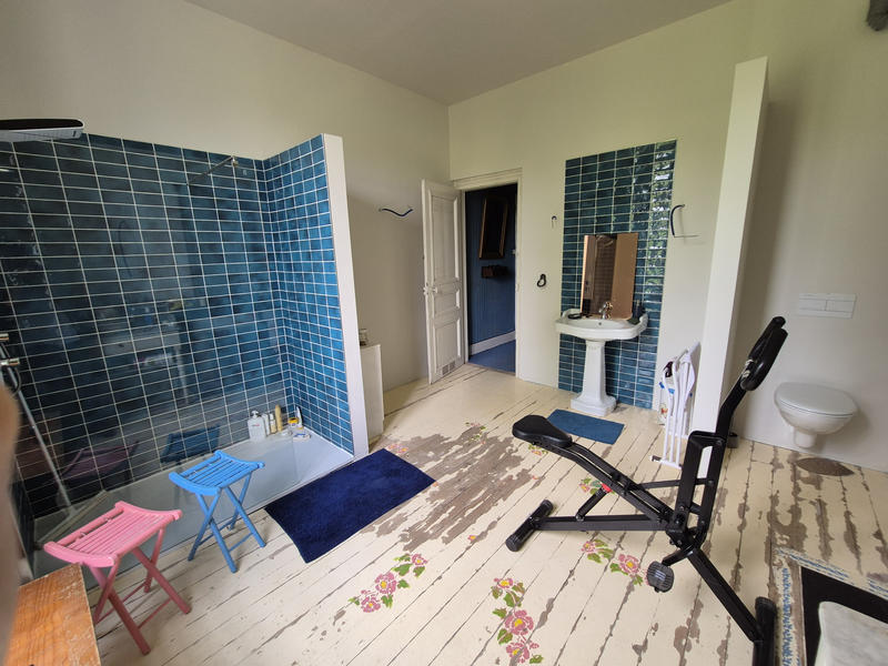 Maison - 430 m² - 12 pièces