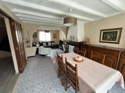 Maison - 160 m² - 6 pièces
