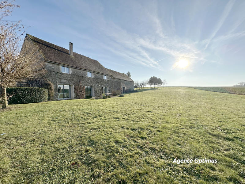 Propriété - 232 m² - 7 pièces